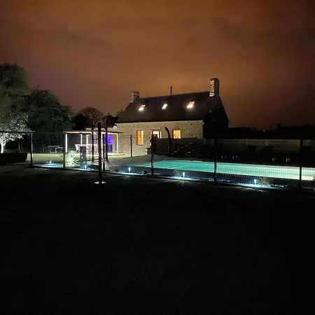 La Miltiere, Maison Avec Piscine, Et Sauna *