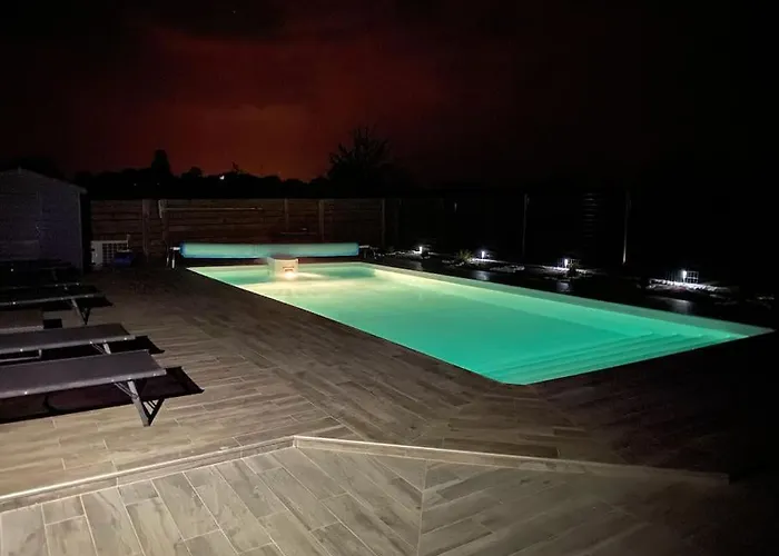 La Miltiere, Maison Avec Piscine, Et Sauna Holiday home *