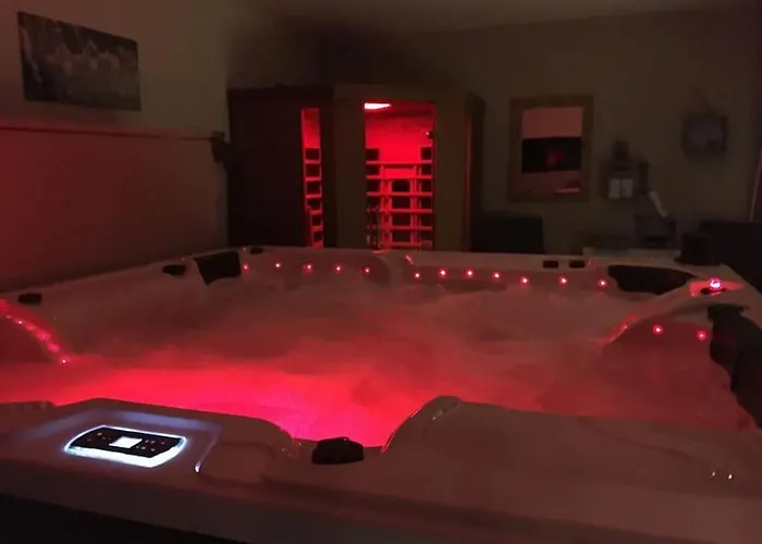 Holiday home La Miltiere, Maison Avec Piscine, Et Sauna