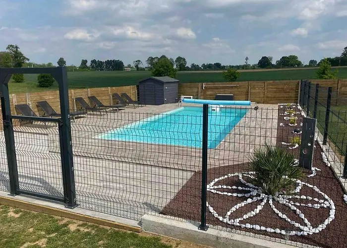 La Miltiere, Maison Avec Piscine, Et Sauna Holiday home *