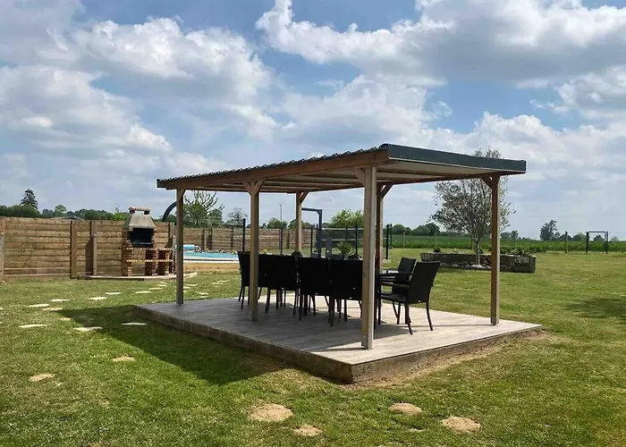 Holiday home La Miltiere, Maison Avec Piscine, Et Sauna *